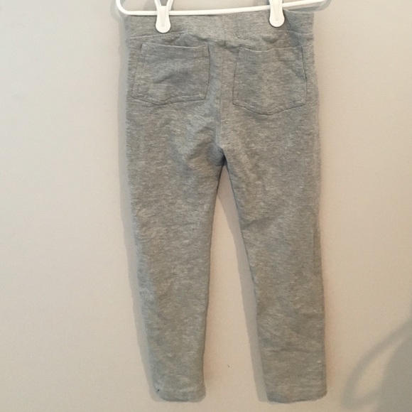 Kids grey sweatpants - Picture 2 of 2
